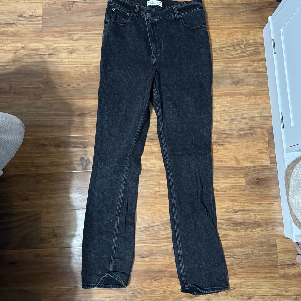 Abercrombie & Fitch The 90’s Slim Straight Ultra High Rise